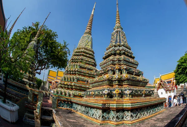 观音佛寺是曼谷一个令人赞叹的寺庙 以其巨大的佛像 美丽的建筑和复杂的壁画而闻名 — 图库照片