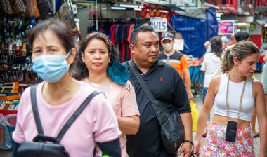 15 Şubat 2023-Kuala Lumpur Malaisya dünyanın dört bir yanından insanlar sunduğu eşsiz kültür ve mutfağı tatmak için bu bölgeye akın ediyor. Etrafta dolaşan çeşitli insanların karışımı.