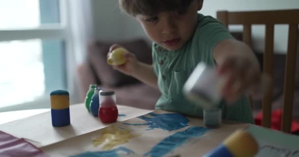 Bambino Dipingere Attività Creatività Casa Pittura Artistica Bambino — Video Stock