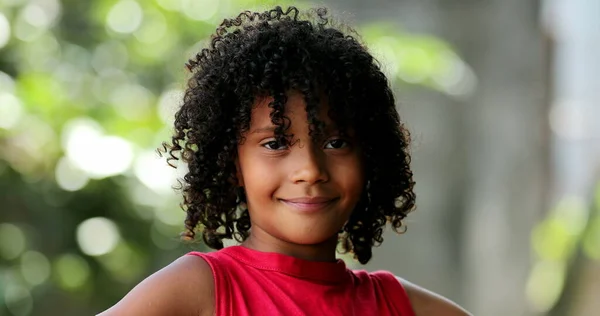 Бразильская Маленькая Девочка Портрет Лицо — стоковое фото