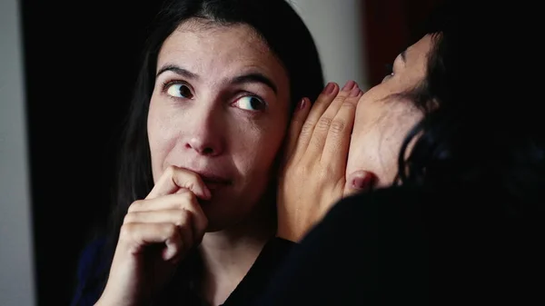 Woman Reaction Surprise Gossip News Female Friend Whispering Secret Shock — Stockfoto