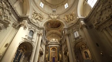 BOLOGNA ITALY CRCA Nisan 2022 Geleneksel Katolik Kilisesi 'nin Santa Maria della Vita Sığınağı. Güzel Batı mimarisi 