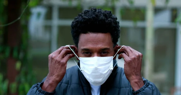 African American Black Man Putting Virus Pollution Mask Walking Forward — Fotografia de Stock