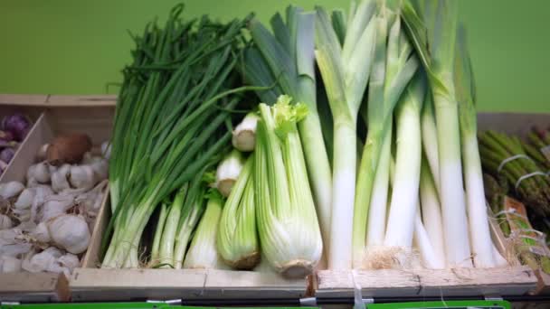 Raw Vegetables Celery Display Grocery Store Organic Local Market Nutritious — Videoclip de stoc