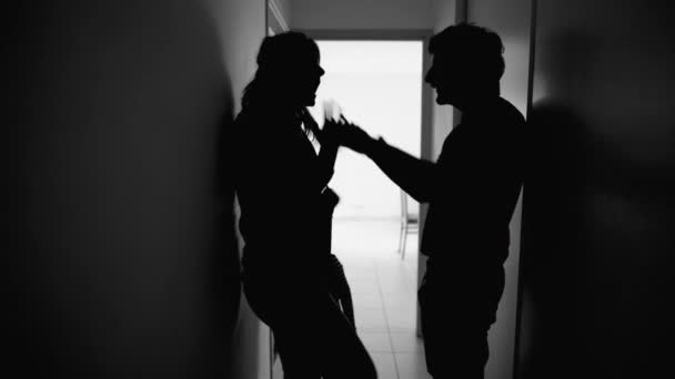 Jovem Casal Argumentando Lutando Violência Doméstica Abuso Emocional Mulher Estressada — Vídeo de Stock