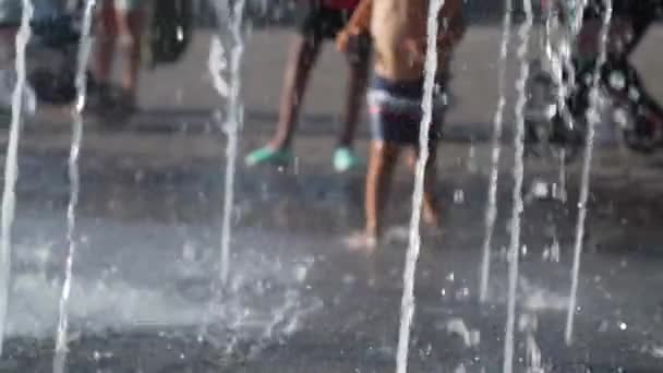Little Boy Running Water Jet Fountain Kid Having Fun Water — Stock videók