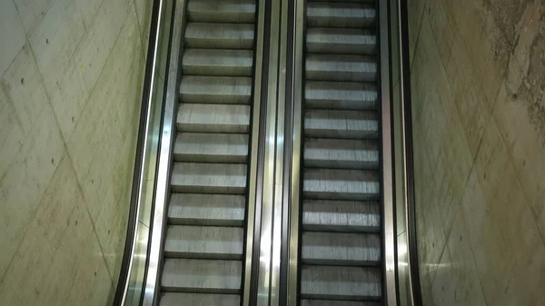 Dos Modernas Escaleras Mecánicas Automáticas Vistas Desde Arriba Vista Superior — Foto de Stock