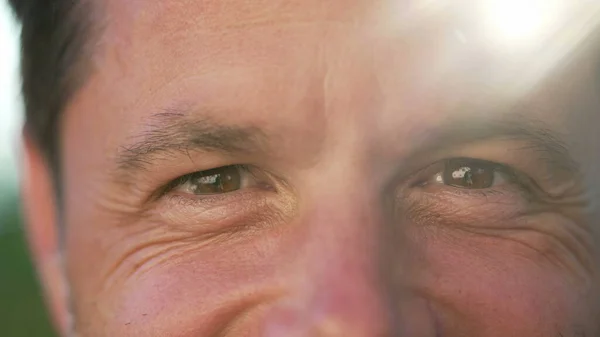 One Happy Man Macro Portrait Face Close Smiling Sunlight Flare — 스톡 사진