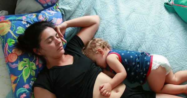 Casual Mother Baby Napping Together Exhausted Mom Sleeping Toddler — 스톡 사진
