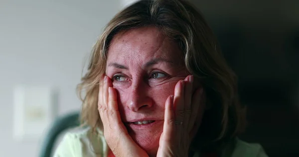 Worried Older Woman Portrait Feeling Anxiety Senior Woman 60S Covering — стоковое фото