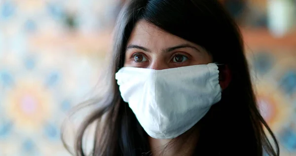 Woman Putting Face Mask Virus Pandemic Prevention Surgical Mask Portrait — Stockfoto