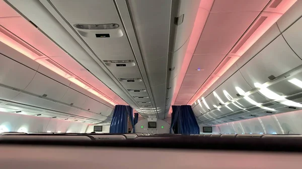 승객의 관점에서 비행기를 바라본다 비행기 — 스톡 사진