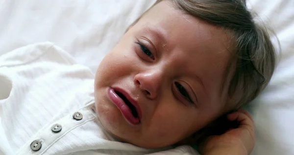Bebé Llorón Llorando Año Contado Los Llantos Infantiles —  Fotos de Stock