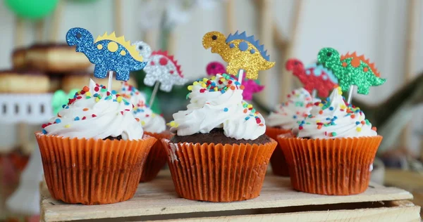 Cupcakes Display Birthday Celebration Table — Stock Photo, Image