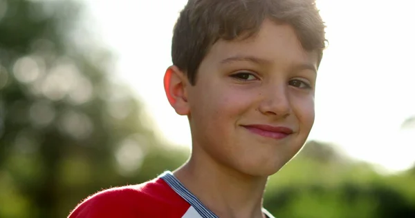 Child Boy Face Smiling Outdoor Lens Flare Shining — Stock Photo, Image