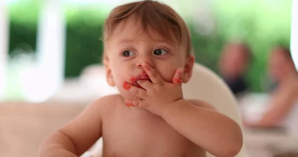 Cute Messy Baby Eating Himself Shirtless Toddler Infant Eating Food — Stock Photo, Image