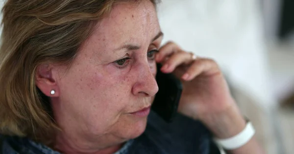 Senior Retired Woman Speaking Phone Candid — Photo