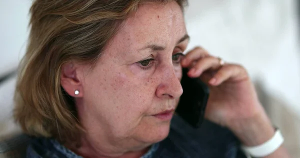 Senior Older Woman Speaking Phone Lady Talking Cellphone — стоковое фото