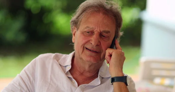 Older Man Talking Phone Candid Authentic Real Life Senior Person — Fotografia de Stock