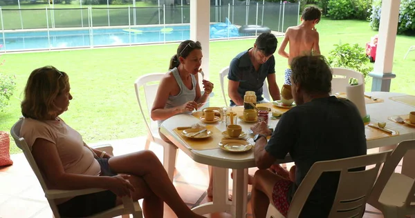 Familia Mesa Desayuno Por Mañana Casa — Foto de Stock