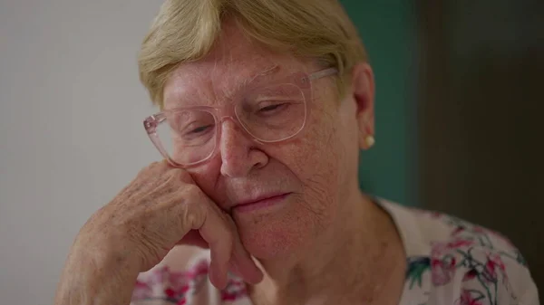 Contemplative Senior Woman Reminiscing Memories Elderly Person 80S Daydreaming Sad — Stock Photo, Image