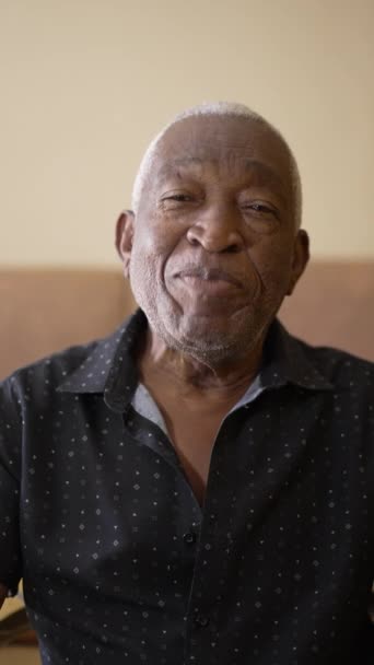 One Senior Black Man Speaking Camera Webcam Pov African American — Stock Video