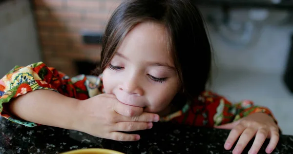 Child Eating Cashew Nuts Bowl — Stock Photo, Image