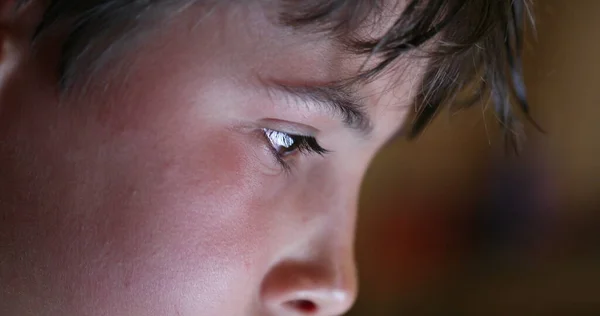 Boy Eyes Looking Device Screen Child Staring Bright Blue Display — Fotografia de Stock