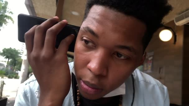 Young Man Talking Phone Street Black African Person Sends Voice — Stock video