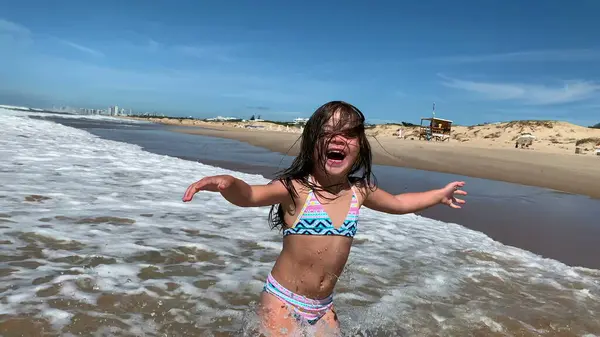 Joyful Ecstatic Happy Child Girl Beach — Stockfoto