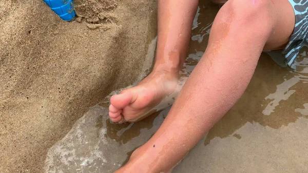 Roztomilé Dítě Batole Hrát Pláži — Stock fotografie