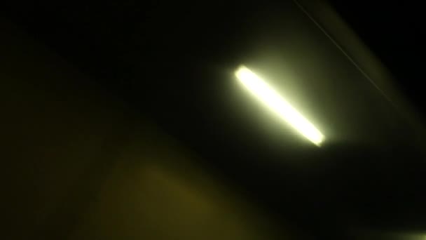 公路隧道灯在地下以运动速度经过 — 图库视频影像