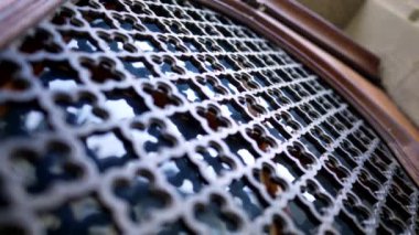 Sınır Sanatçısı - Geleneksel Desenli Metal Kapı Pencereyi ve İşaretleme Özelliği
