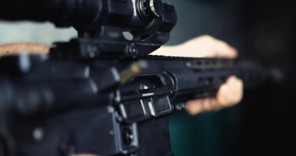 Liberación Bala Alta Velocidad Del Rifle Asalto 800Fps Super Slow — Vídeo de stock