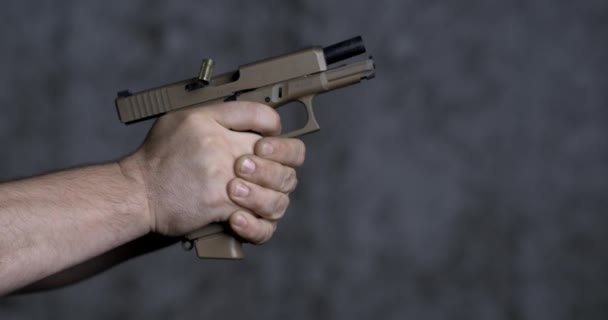 Disparos Con Una Pistola Sig Sauer P320 Cámara Súper Lenta — Vídeo de stock