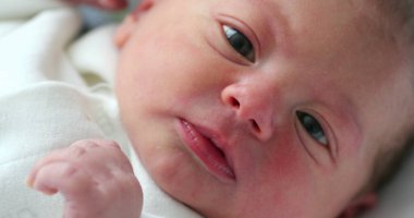 Yeni doğan bebek portresi, yakın çekim