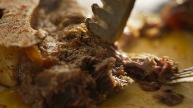 Makro Mutfak Sanatı - Yemek Hazırlamada Yakın Çekim Çatal Öğütücü Et