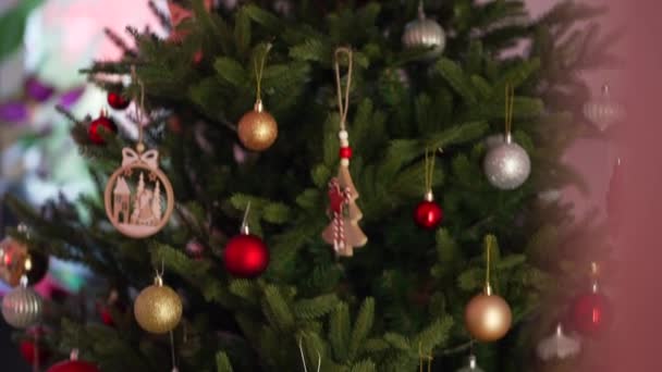 Noel Ağacı Aralık Tatilinde Süslenmiş Geleneği Kutluyor Telifsiz Stok Video