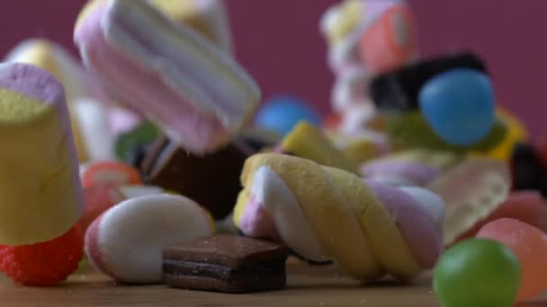 Candy Variety Falling Super Slow Motion 1000 Fps Diverse Sugar — Stock video