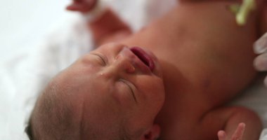 Baby infant newborn crying first day of life