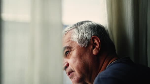 Senior Man Deep Reflection Close Portrait Window Thoughtfully Observing Home — Vídeo de Stock