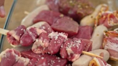 Barbeküye Hazır Tavuk Kalbi Şiş ve Hassas Baharat