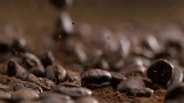 Macro Capture Coffee Beans Powder Flying Super Slow Motion 1000 — стоковое видео