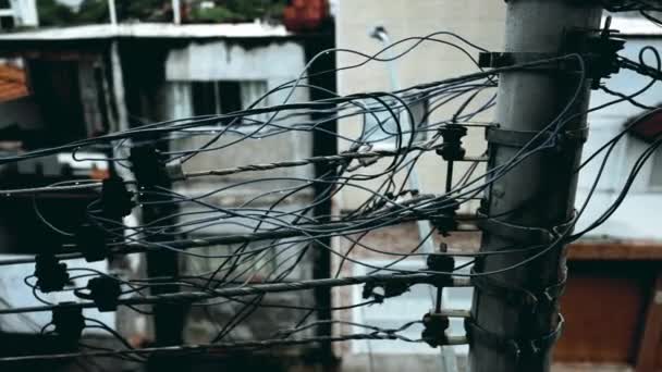 Χαοτικά Καλώδια Ηλεκτρικό Πόλο Στη Νότια Αμερική Μπερδεμένο Χάος Κακή — Αρχείο Βίντεο