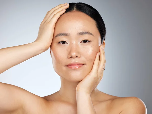 Skincare Beauty Woman Facial Makeup Grey Mockup Studio Background Face — Stock Photo, Image