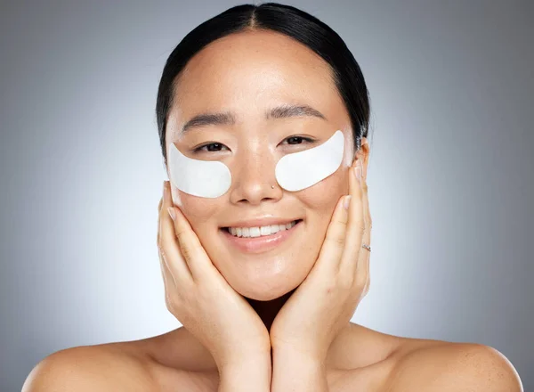 Huidverzorging Schoonheid Collageen Oogmasker Vrouw Uit Japan Voor Koeling Aging — Stockfoto