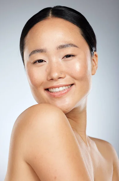 Belleza Asiático Cuidado Piel Con Retrato Mujer Sonrisa Para Spa —  Fotos de Stock