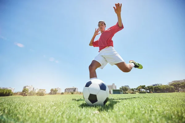 Soccer Ball Kick Sport Man Athlete Ready Team Exercise Fitness — Stock Photo, Image