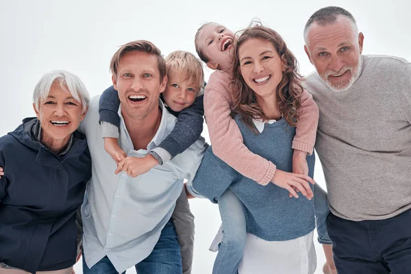Famiglia Felici Bambini Abbracciano Con Divertente Tempo Qualità Con Sorriso — Foto Stock