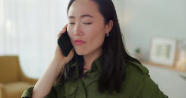 Ázsiai Stressz Telefonhívás Hírek Váratlan Megjelenés Meglepetés Szorongás Sokk Aggodalom — Stock videók